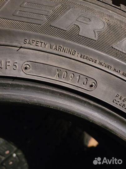 Dunlop SP Winter Ice 01 225/65 R17 102T