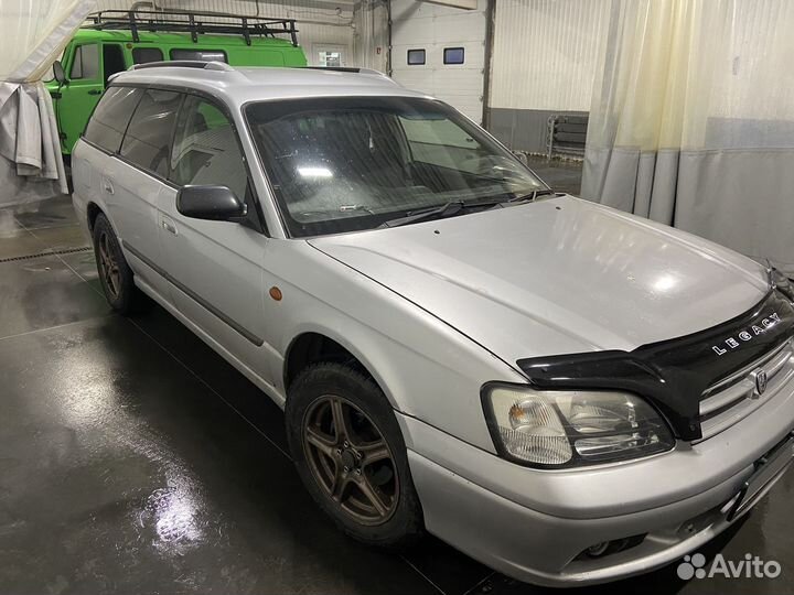 Subaru Legacy 2.0 AT, 2002, 324 000 км