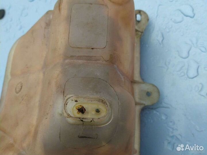 Бачок расширительный Volkswagen Passat B5+