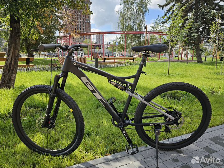 Велосипед GT Черный