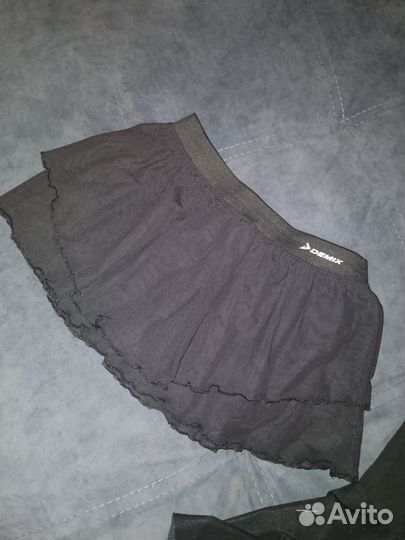 Гимнастический купальник и юбка для танцев