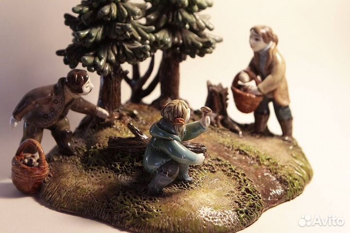 Скульптурная композиция, фаянс