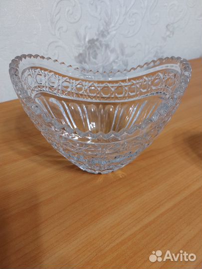 Хрустальные вазы, салатники