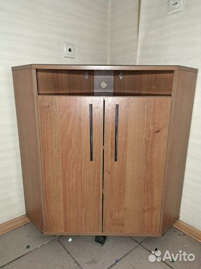 Тумба под тв угловая бу