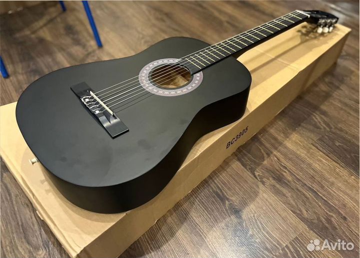 Гитара классическая новая