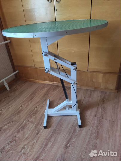 Стол для груминга бу с пневмоподъëмником