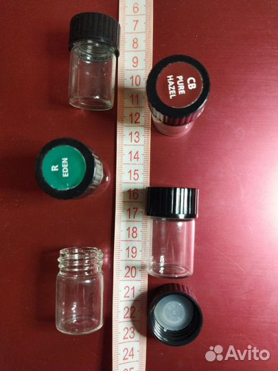 Стеклянные баночки маленькие 11 штук