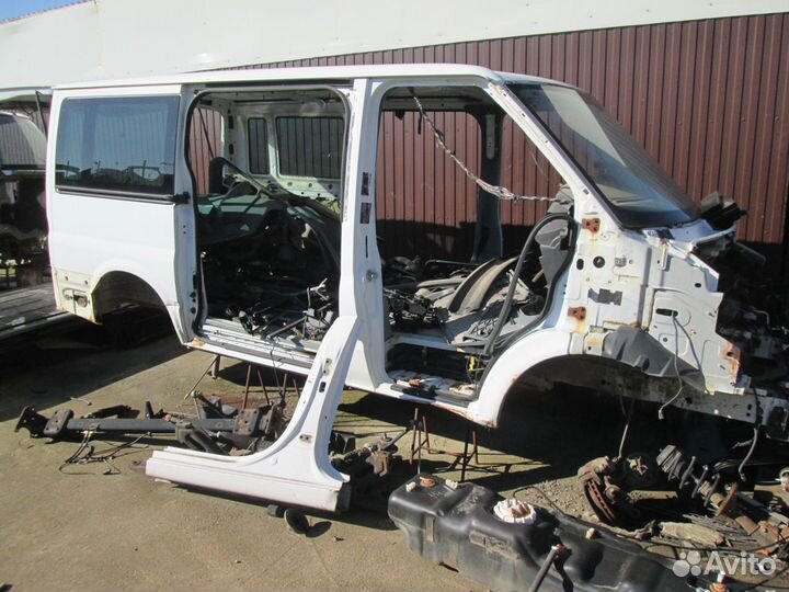 Лонжерон на Ford Transit (Форд Транзит)