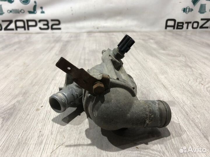 Корпус термостата Mitsubishi Lancer 9 4G18 2007