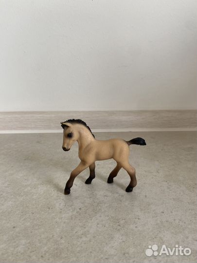 Фигурка Schleich Ганноверский жеребёнок