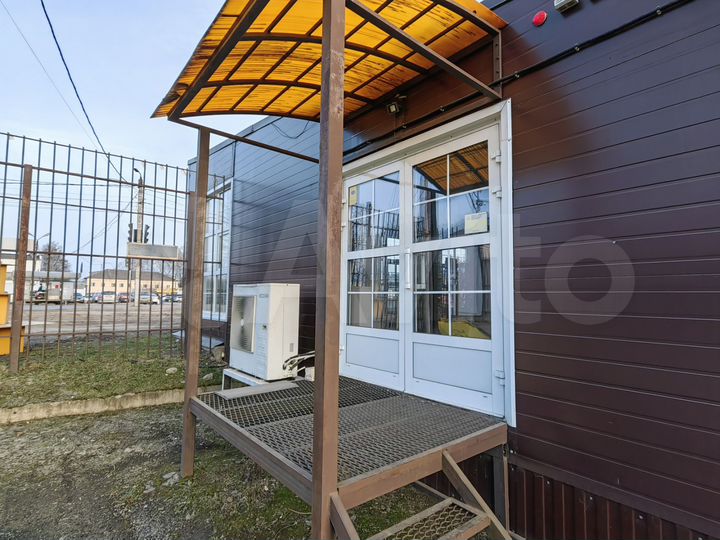 Торговая площадь магазин 200 м² в первой линии