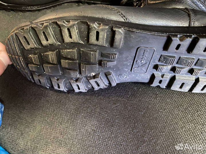 Берцы зима 42- x-boots