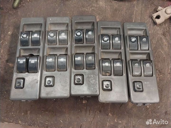 Mitsubishi Pajero II блок управления стеклоподъемн