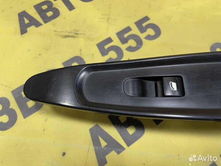 Кнопка стеклоподъемника Citroen C4
