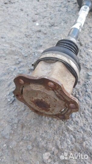 Приводной вал передний Audi A6 C7 cdnb 2012