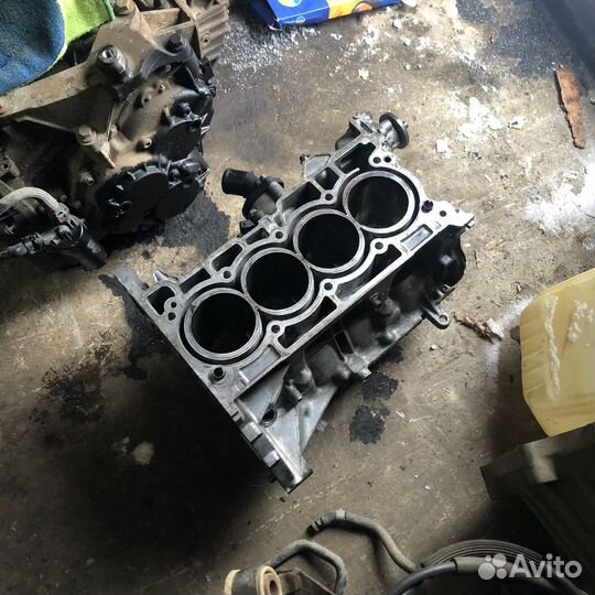 Блок цилиндров двс Nissan Juke Tiida Sentra hr16de