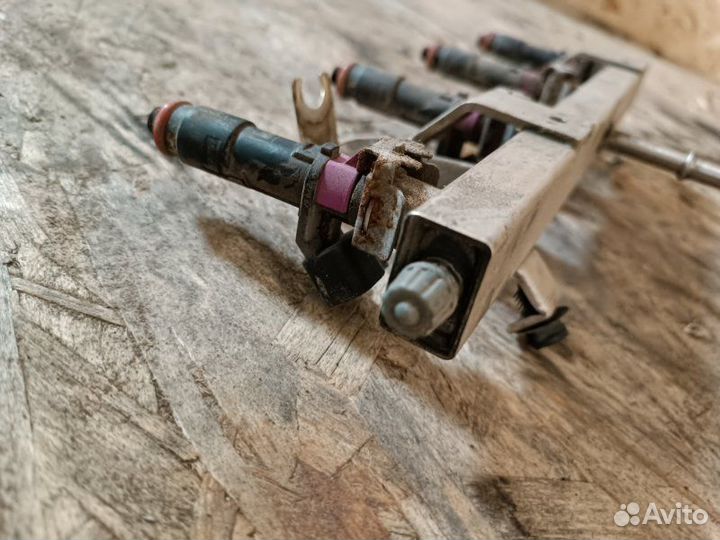 Рампа топливная Chevrolet Cobalt седан B15D2 2013