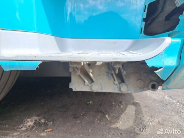 Корпус подножки правый Daf XF106