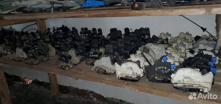 Замок двери VAG