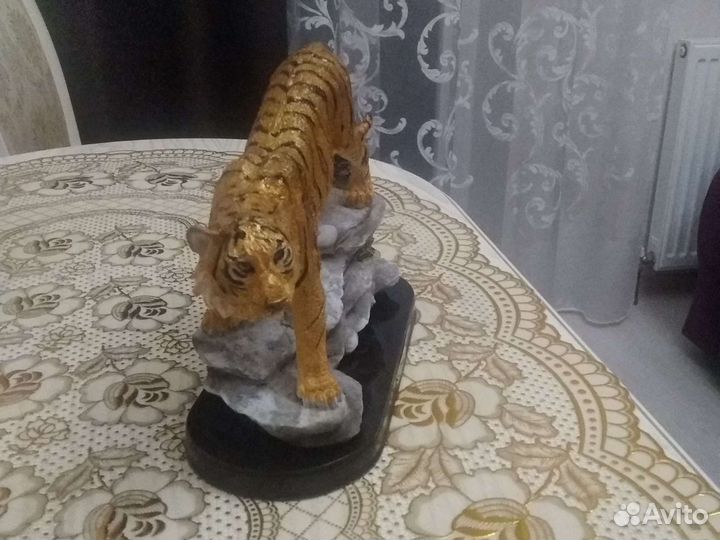 Статуэтка Тигр