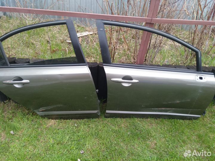 Продам двери для хонда цивик 4д после дтп