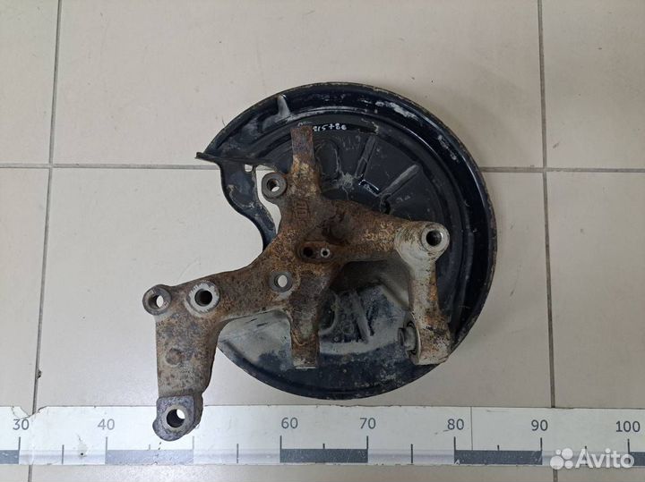 Б/У Кулак поворотный задний правый 1K0505436AE