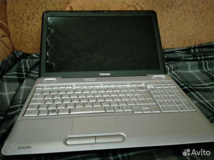 Ноутбук toshiba Satellite L500-1UK