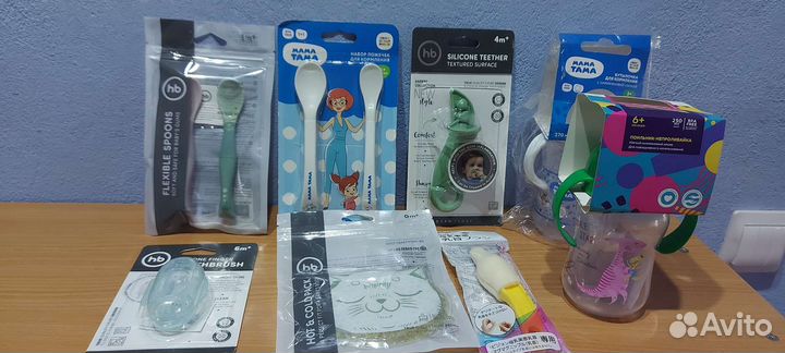 Детские ложечки, прорезыватель, бутылки и другое