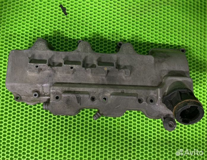 Клапанная крышка двигателя Mercedes E W211