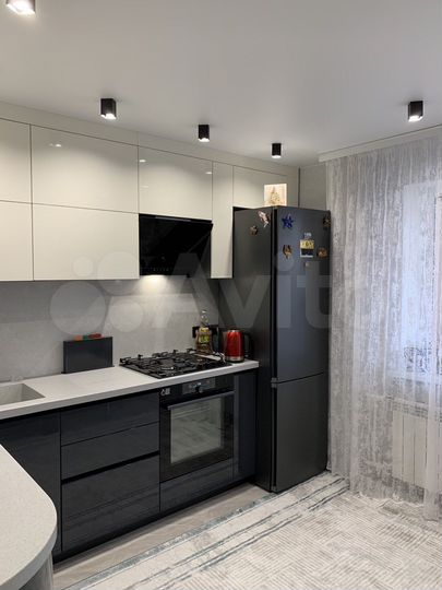 2-к. квартира, 55 м², 5/10 эт.