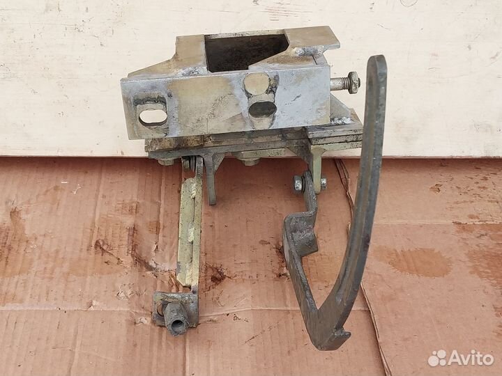 Кронштейн генератора УАЗ 469