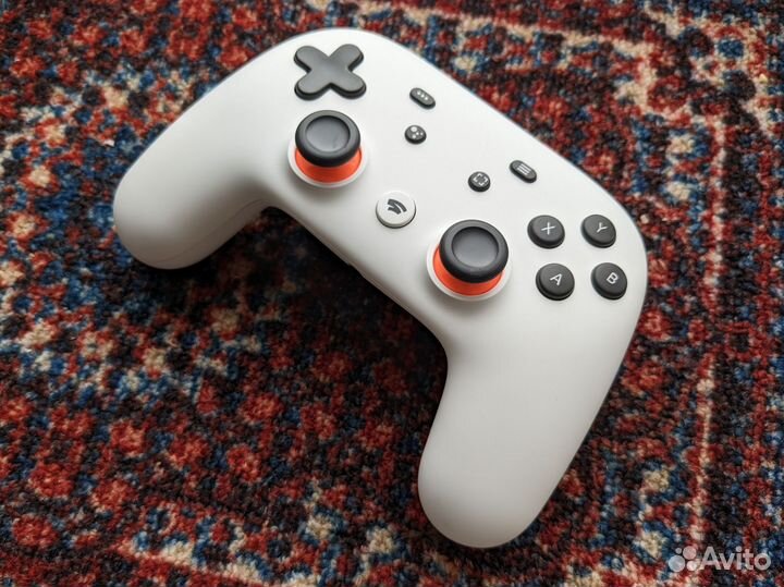 Контроллер Google Stadia