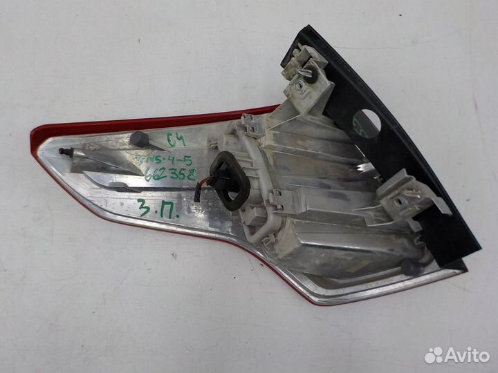 Фонарь задний правый наружный Citroen C4 Picasso 2