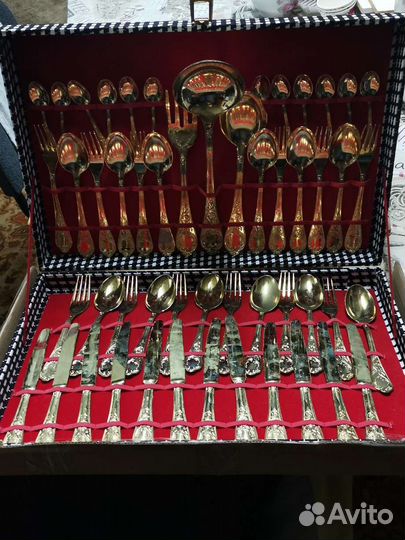 Набор столовых приборов на 12 персон