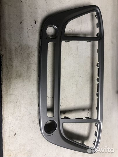 Рамка магнитолы Hyundai Solaris 2