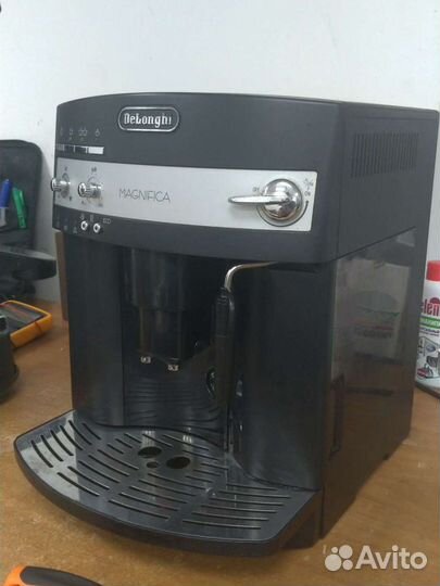 Кофемашина delonghi magnifica