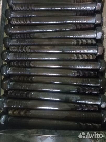 Болт 100 тонн