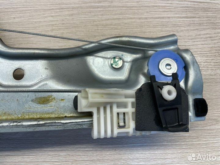 Стеклоподъемник задний левый LADA X-Ray