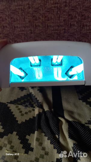 Лампа для сушки ногтей