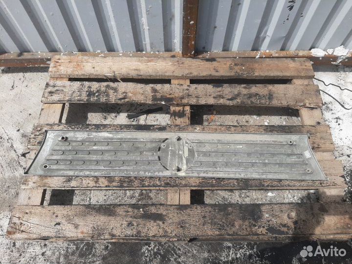 Облицовка передняя Kia Granbird 2000