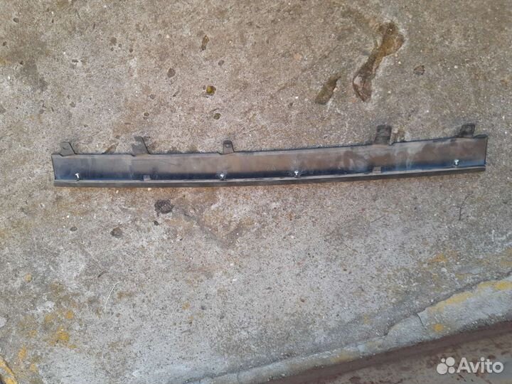 Накладка на передний бампер subaru forester