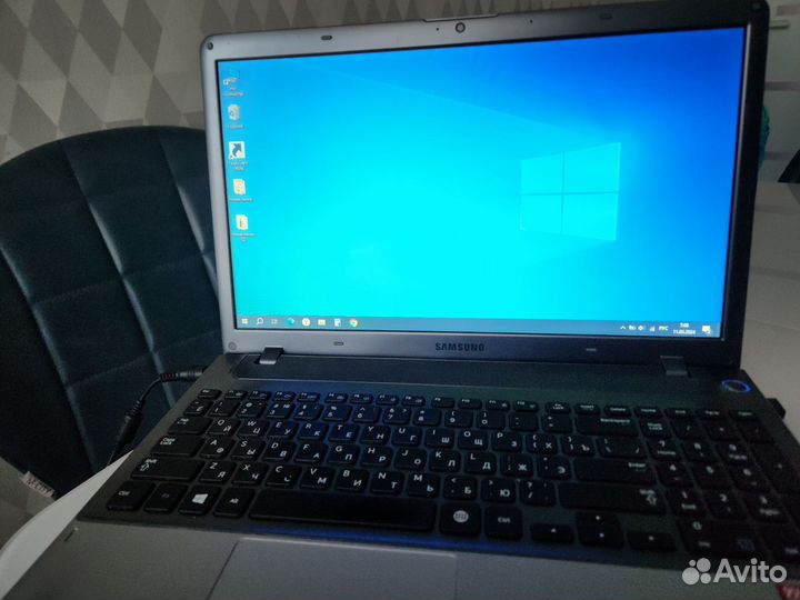Ноутбук samsung