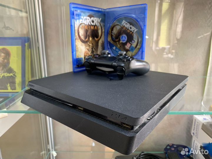 PlayStation 4 slim 1Tb