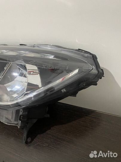 Фара левая LADA X-RAY 260600467R