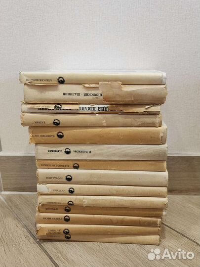 Серая книг Жизнь в искусстве