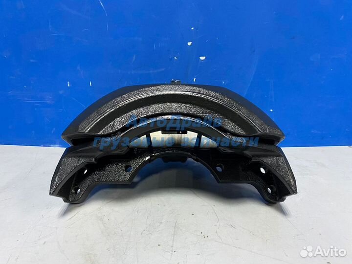 Суппорт прицепа Kogel Krone правый со скобой