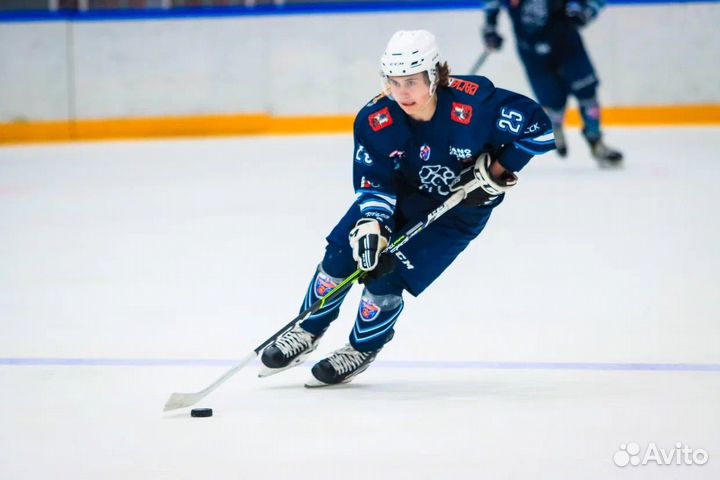 Тренер по хоккею