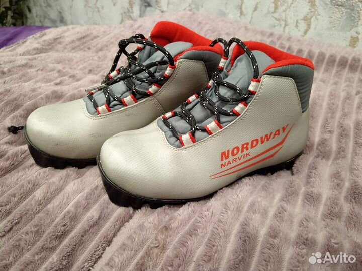 Лыжные ботинки 35 размер