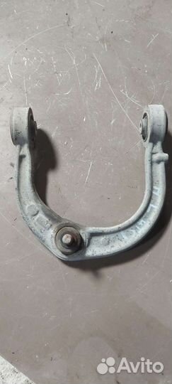 Рычаг передний верхний левый Cadillac CTS