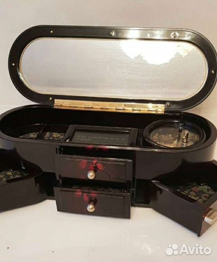 Музыкальная шкатулка